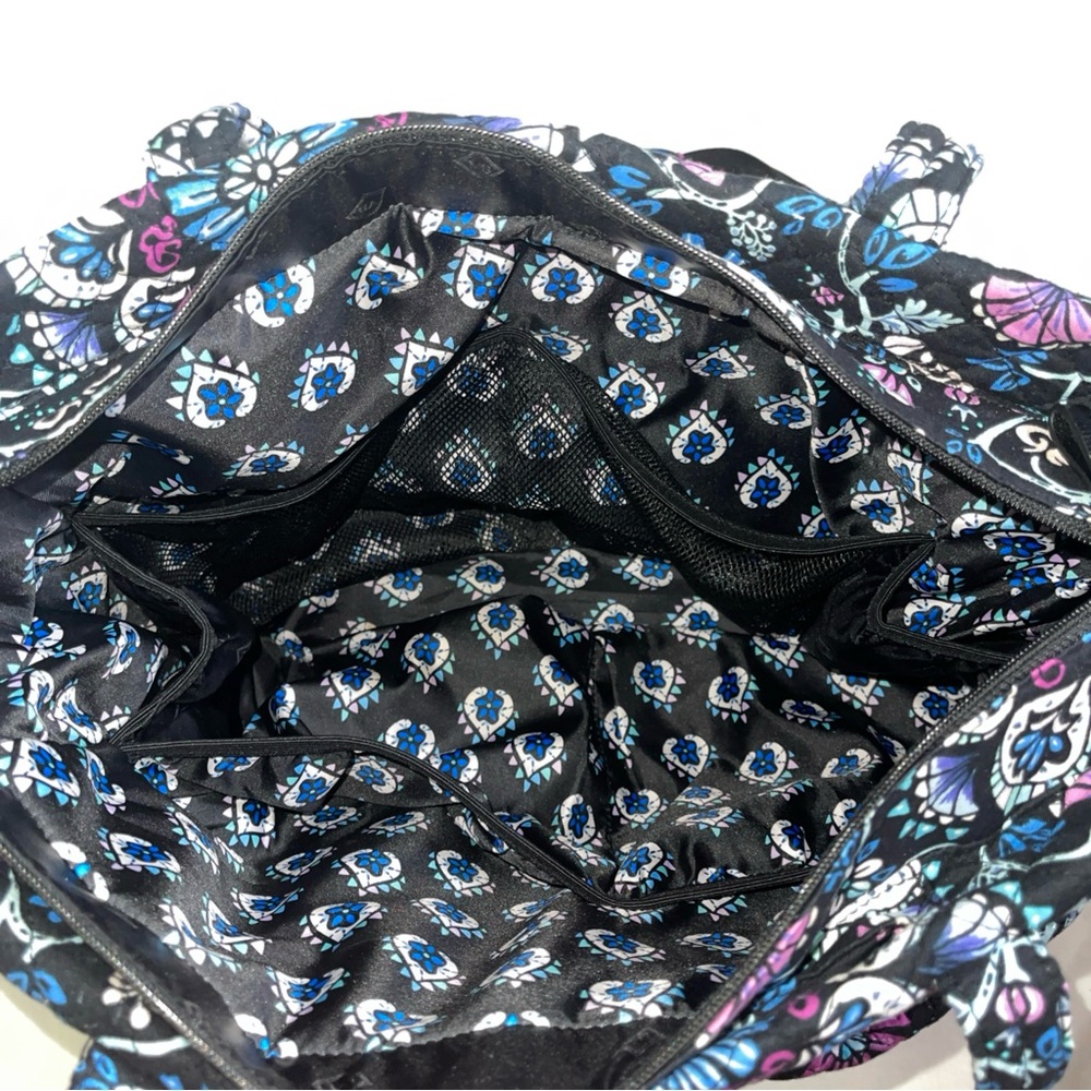 Vera Bradley Large Bramble Overnight Diaper Bag Cooler Pocket 18” - Picture 4 of 5